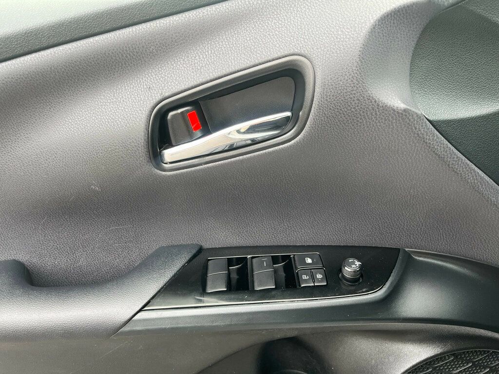 2022 Toyota Prius SPECIOUS SEDAN, GAS SAVER! - 22987505 - 15