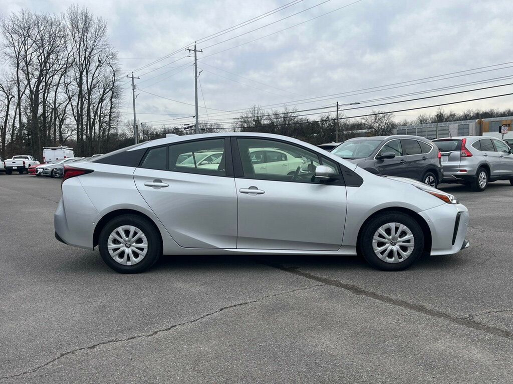 2022 Toyota Prius SPECIOUS SEDAN, GAS SAVER! - 22987505 - 2