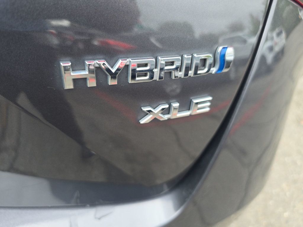 Toyota Prius photo 25