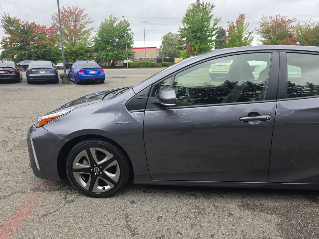 Toyota Prius photo 26