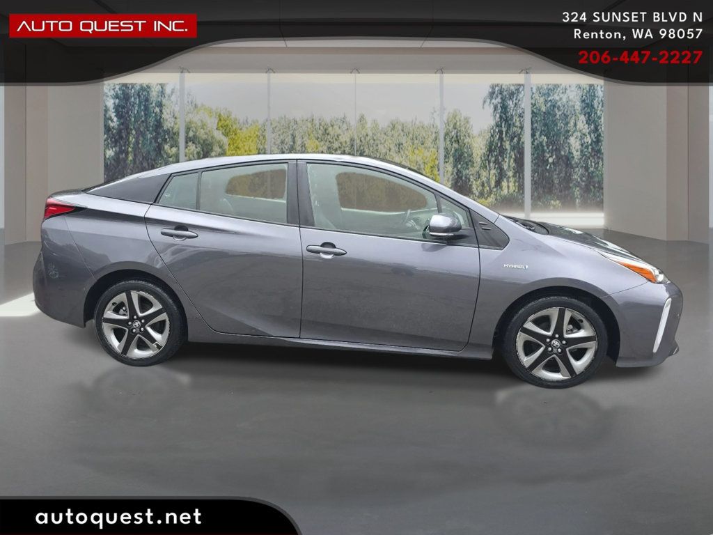 Toyota Prius photo 4