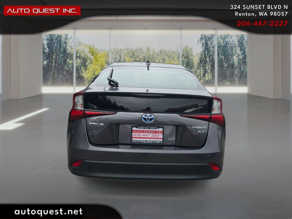 Toyota Prius photo 6