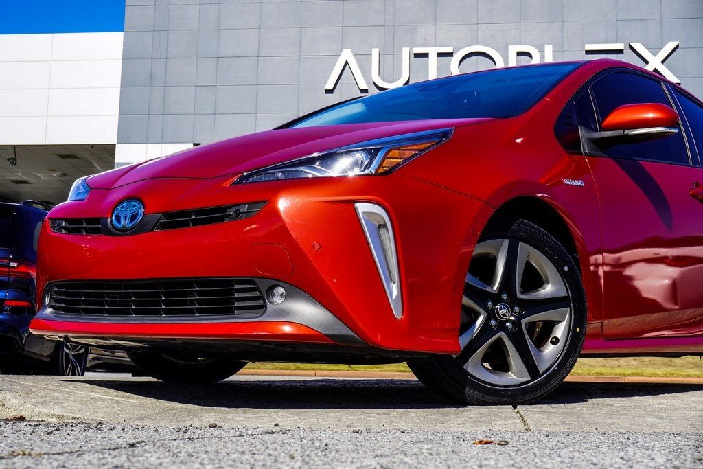 2022 Toyota Prius XLE photo 2