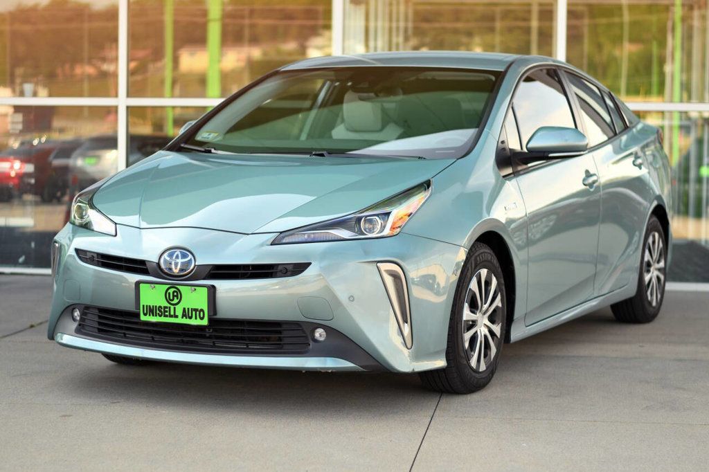 2022 Toyota Prius XLE AWD-e photo 3