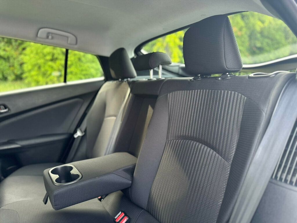 2022 Toyota Prius Prime LE photo 20