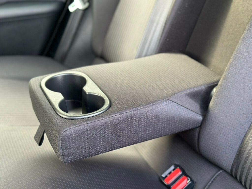 2022 Toyota Prius Prime LE photo 21