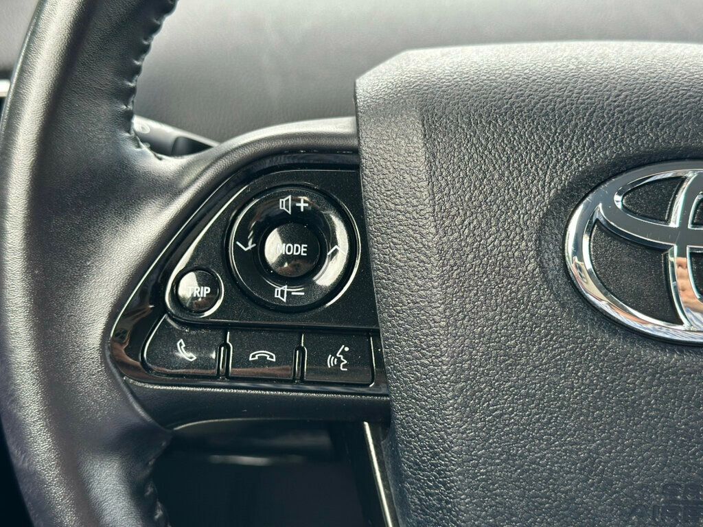 2022 Toyota Prius Prime LE photo 33