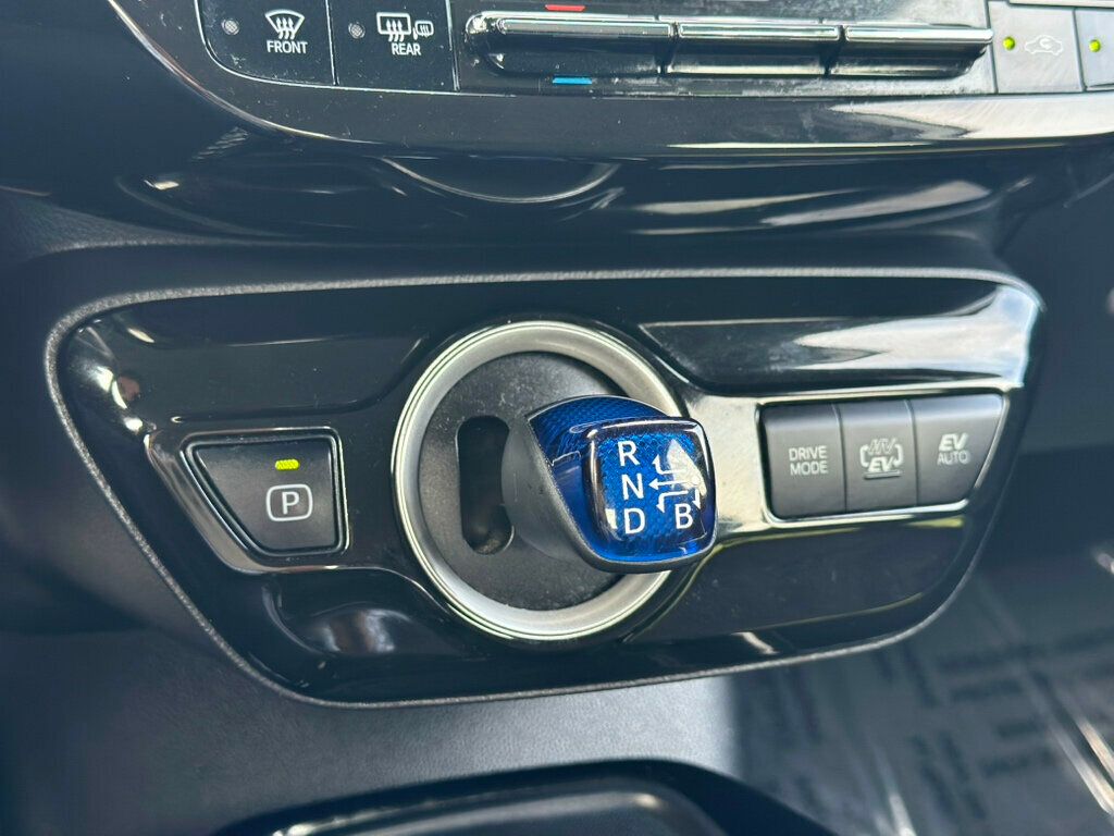 2022 Toyota Prius Prime LE photo 41