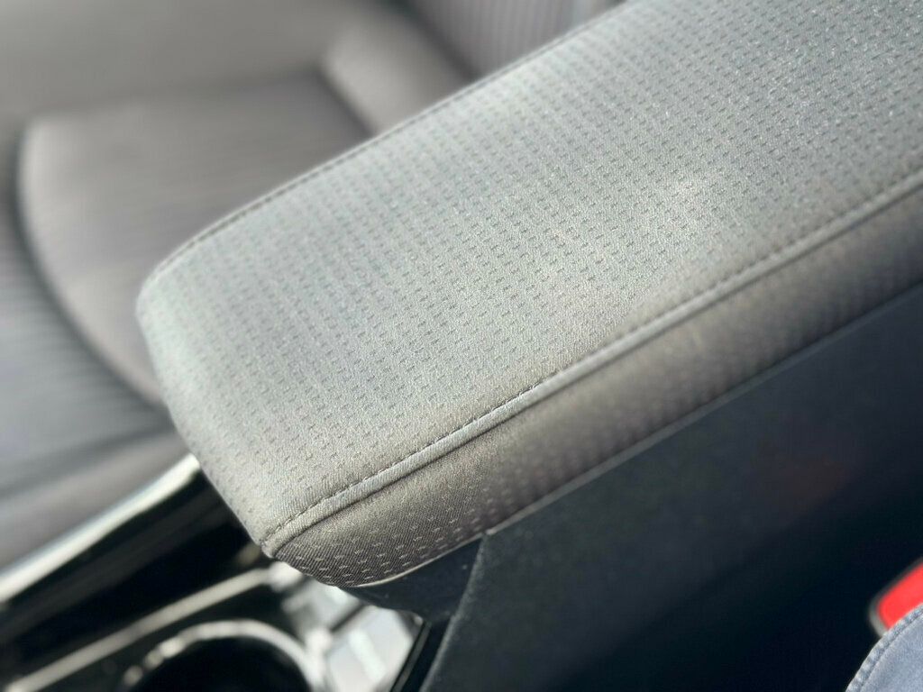 2022 Toyota Prius Prime LE photo 43
