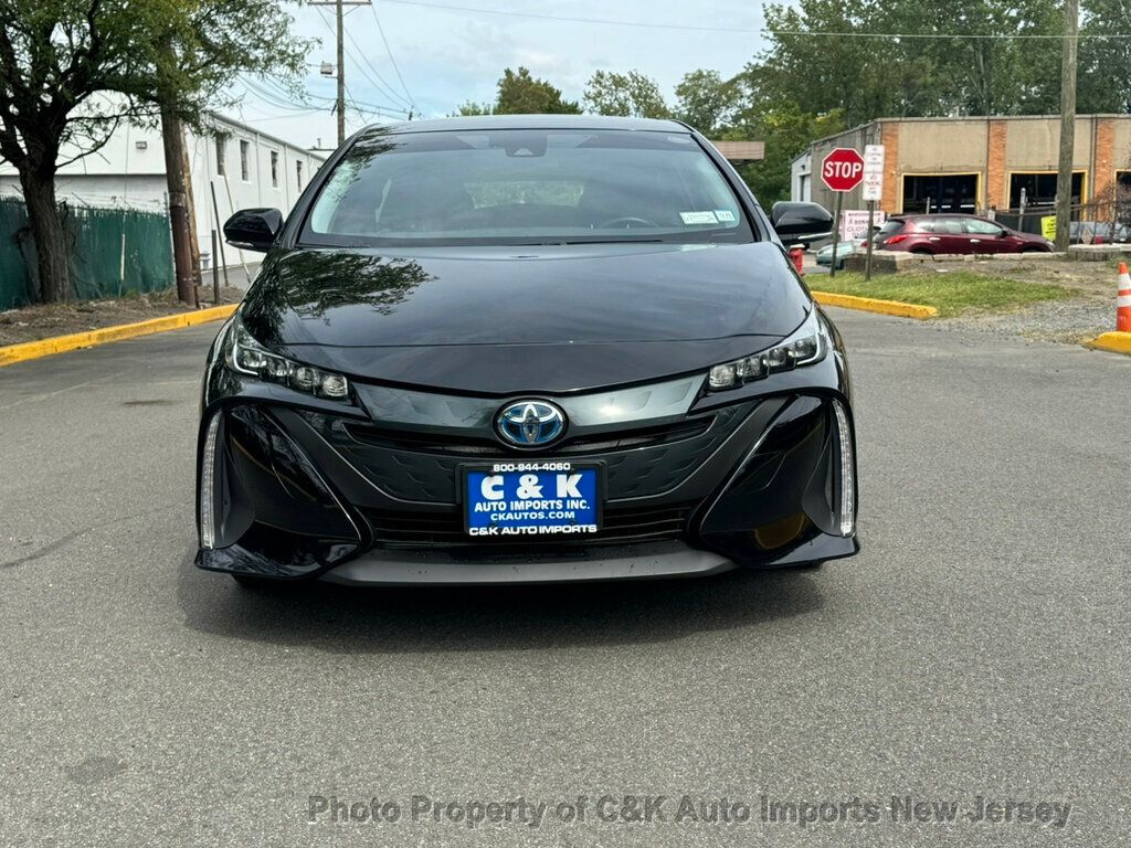 2022 Toyota Prius Prime LE photo 14