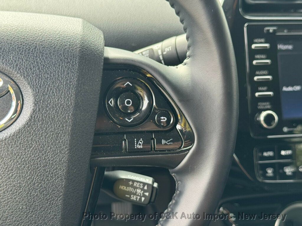 2022 Toyota Prius Prime LE photo 19
