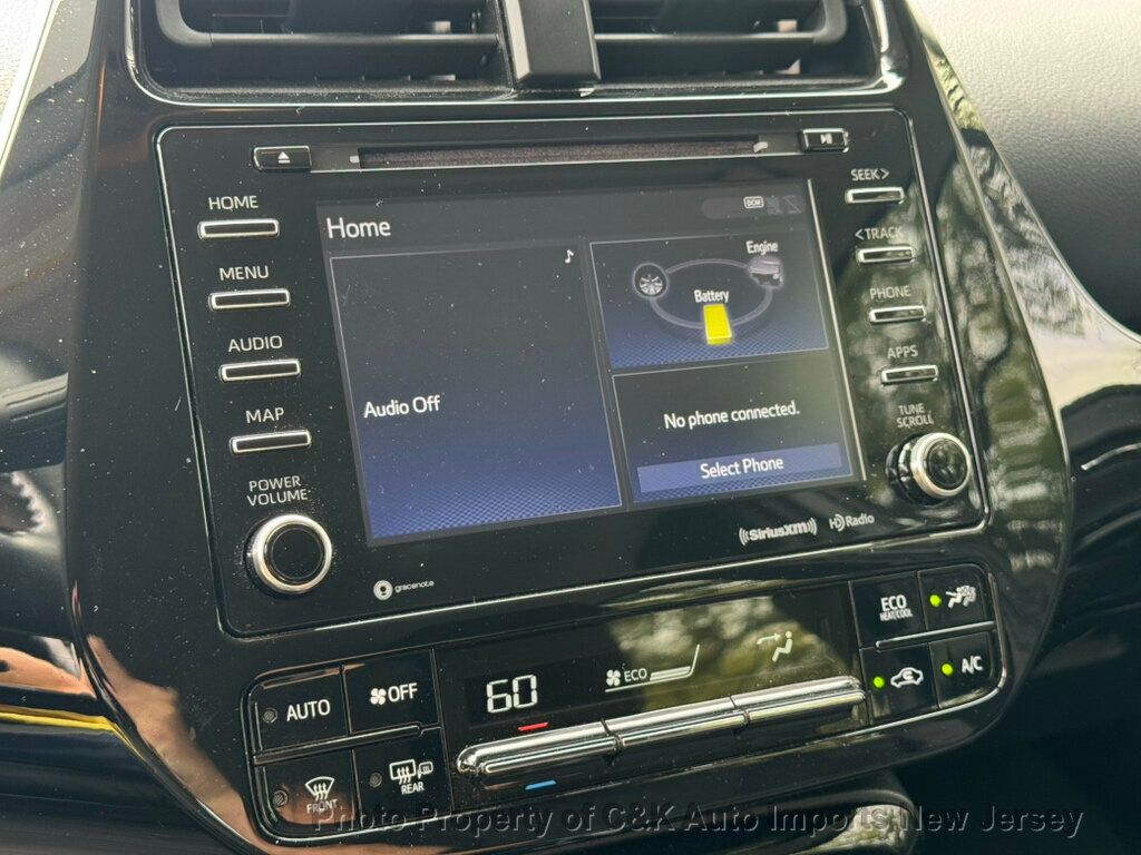 2022 Toyota Prius Prime LE photo 24