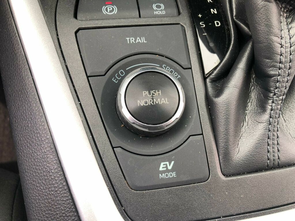 2022 Toyota RAV4 Hybrid LE AWD - 23023553 - 10