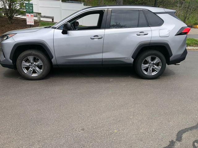2022 Toyota RAV4 Hybrid LE AWD - 23023553 - 4