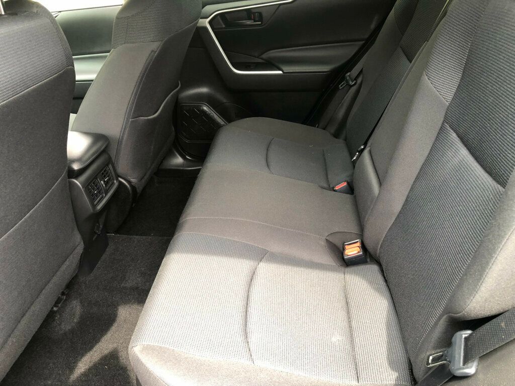 2022 Toyota RAV4 Hybrid LE AWD - 23023553 - 5
