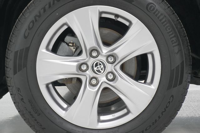 2022 Toyota RAV4 Hybrid LE AWD - 22984631 - 22