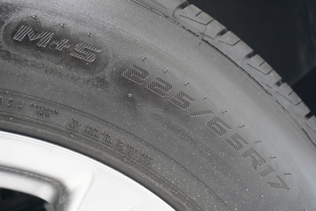 2022 Toyota RAV4 Hybrid LE AWD - 22984631 - 23