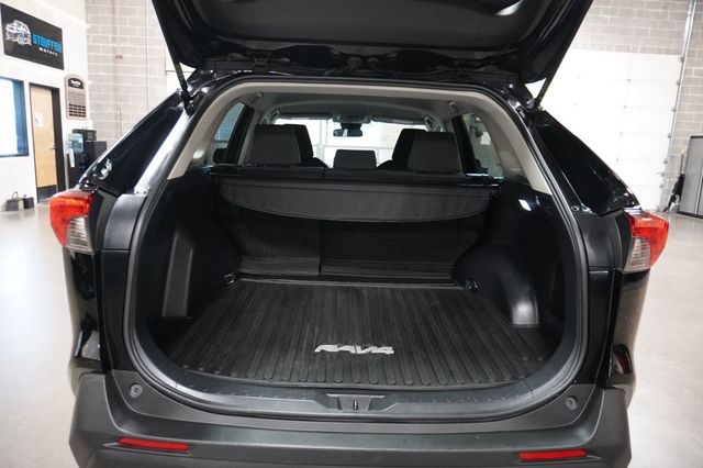 2022 Toyota RAV4 Hybrid LE AWD - 23022225 - 11