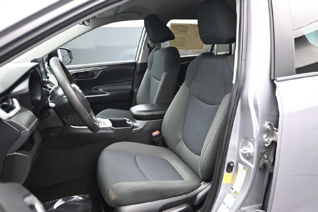 2022 Toyota RAV4 Hybrid LE AWD - 23080138 - 4
