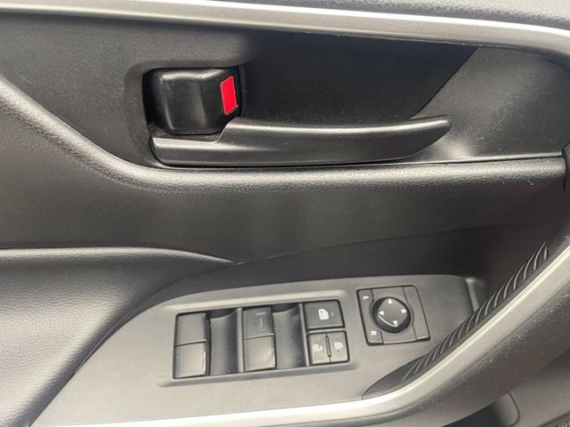 2022 Toyota RAV4 Hybrid LE AWD - 22931429 - 9