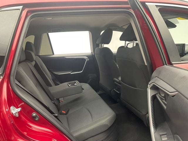 2022 Toyota RAV4 Hybrid LE AWD - 22931429 - 34