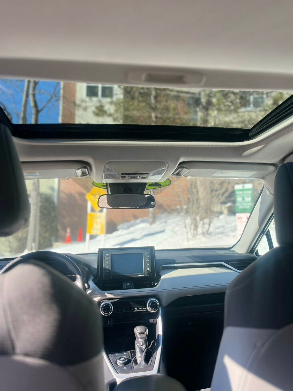 2022 Toyota RAV4 Hybrid XLE AWD - 22978322 - 10