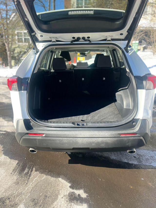 2022 Toyota RAV4 Hybrid XLE AWD - 22978322 - 6