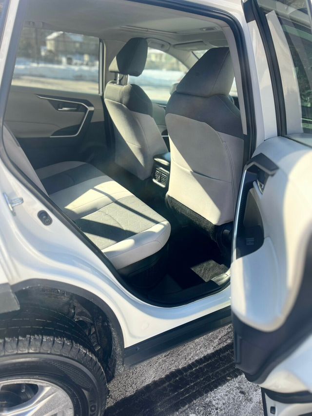 2022 Toyota RAV4 Hybrid XLE AWD - 22978322 - 8