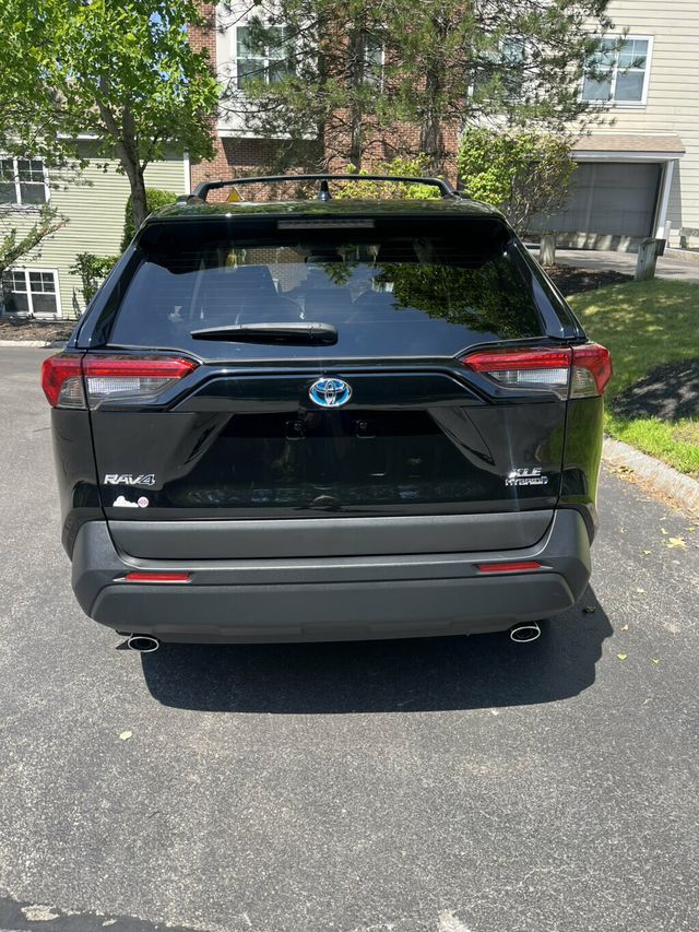 2022 Toyota RAV4 Hybrid XLE AWD - 23065147 - 4