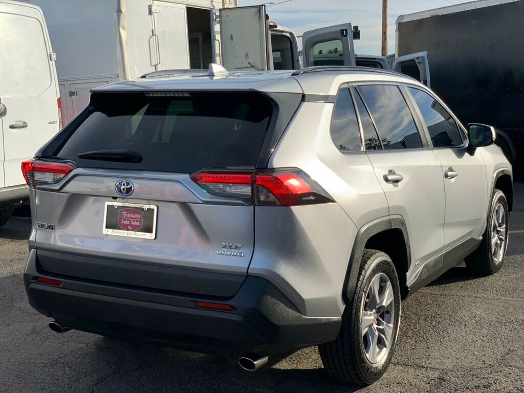 2022 Toyota RAV4 Hybrid XLE AWD - 22963090 - 11