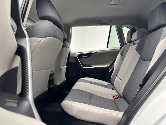 2022 Toyota RAV4 Hybrid XLE AWD - 23006165 - 17