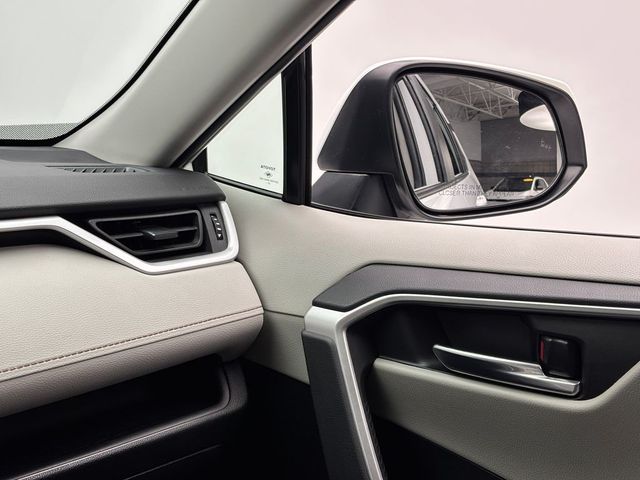 2022 Toyota RAV4 Hybrid XLE AWD - 23006165 - 33