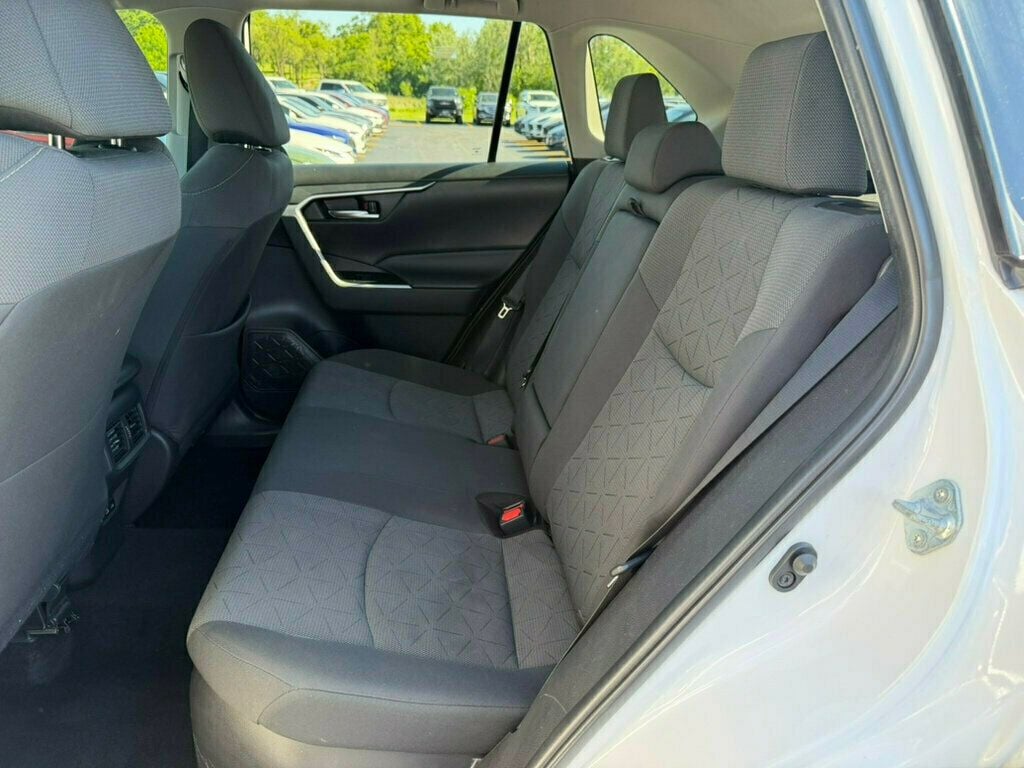 2022 Toyota RAV4 Hybrid XLE AWD - 23028510 - 20
