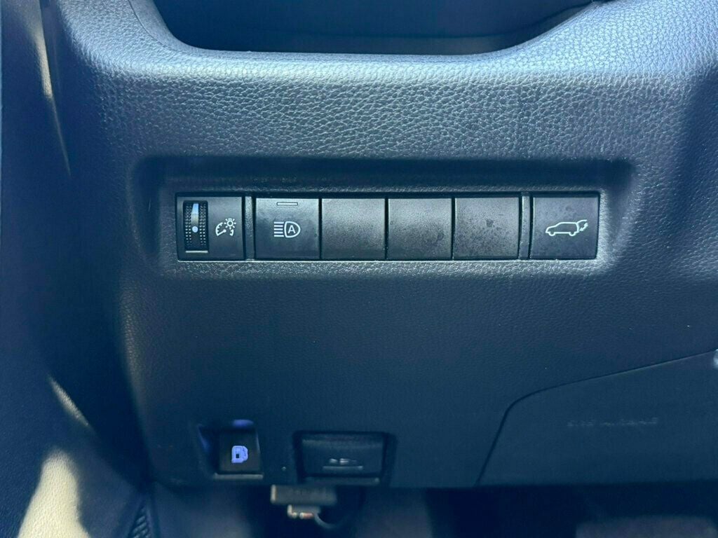 2022 Toyota RAV4 Hybrid XLE AWD - 23028510 - 30