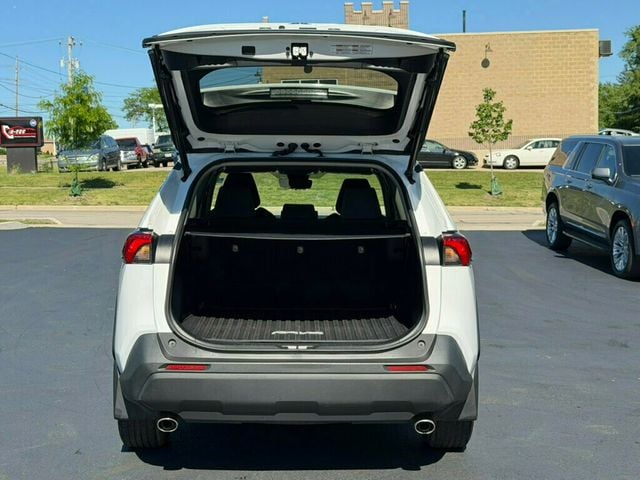 2022 Toyota RAV4 Hybrid XLE AWD - 23028510 - 35