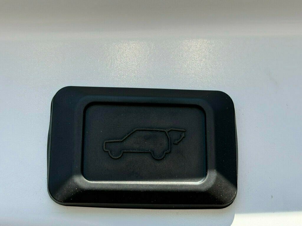 2022 Toyota RAV4 Hybrid XLE AWD - 23028510 - 37
