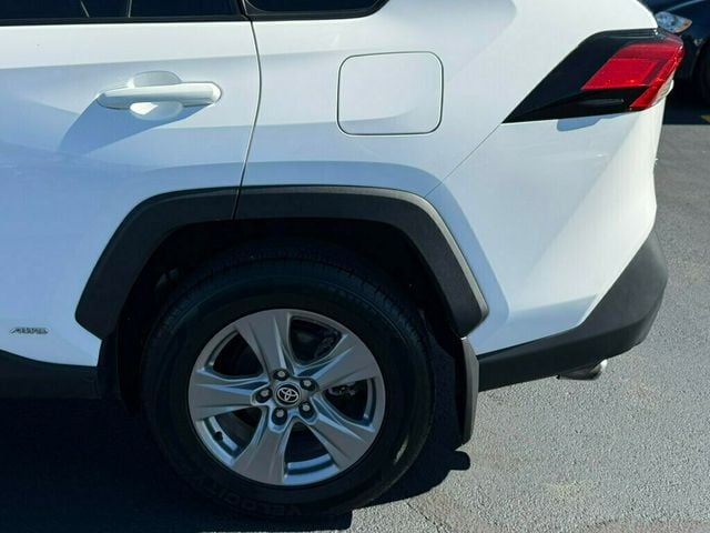 2022 Toyota RAV4 Hybrid XLE AWD - 23028510 - 39