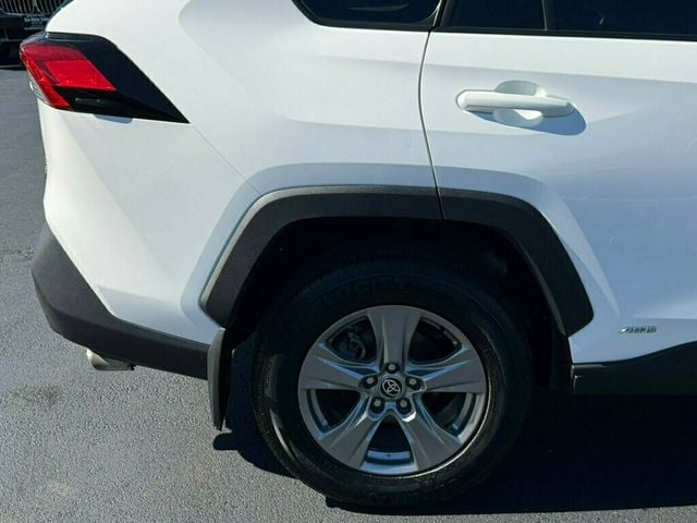 2022 Toyota RAV4 Hybrid XLE AWD - 23028510 - 40