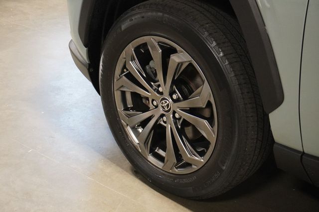 2022 Toyota RAV4 Hybrid XLE Premium AWD - 23037195 - 4