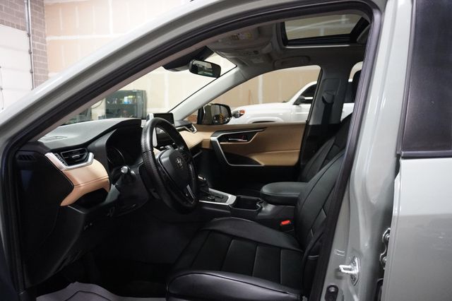 2022 Toyota RAV4 Hybrid XLE Premium AWD - 23037195 - 5