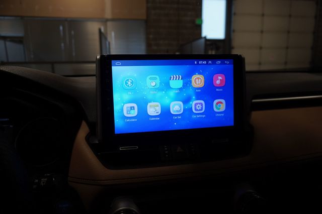 2022 Toyota RAV4 Hybrid XLE Premium AWD - 23037195 - 8