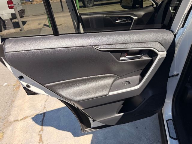 2022 Toyota RAV4 Hybrid XLE Premium AWD - 22922268 - 11