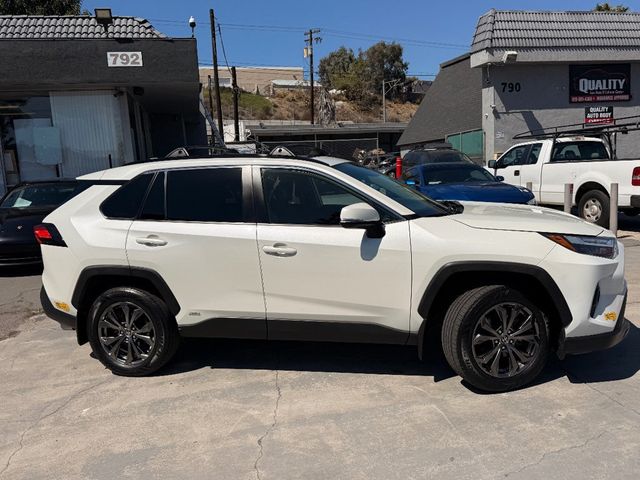 2022 Toyota RAV4 Hybrid XLE Premium AWD - 22922268 - 4