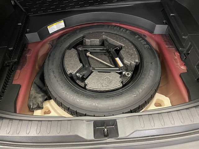 2022 Toyota RAV4 Hybrid XLE Premium AWD - 22942115 - 40