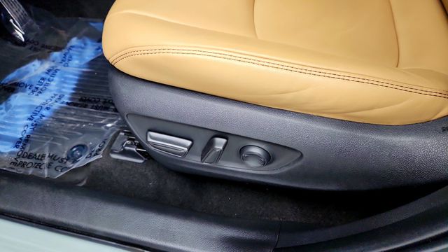 2022 Toyota RAV4 Hybrid XLE Premium AWD - 23102041 - 11
