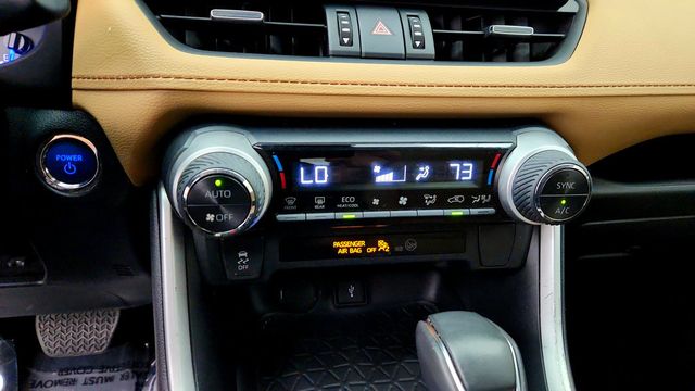 2022 Toyota RAV4 Hybrid XLE Premium AWD - 23102041 - 17