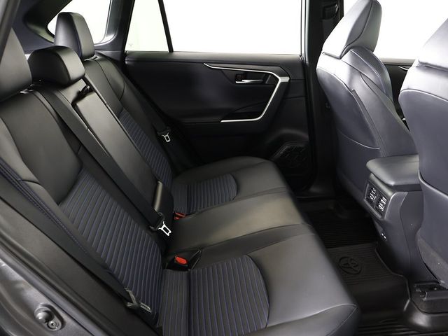 2022 Toyota RAV4 Hybrid XSE AWD - 22991375 - 37