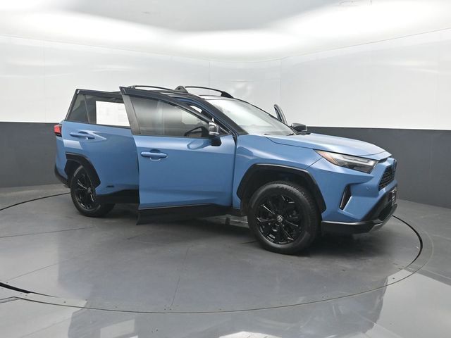 2022 Toyota RAV4 Hybrid XSE AWD - 23046106 - 38