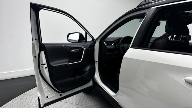 2022 Toyota RAV4 Hybrid XSE AWD - 23028011 - 30
