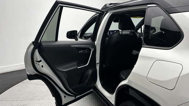 2022 Toyota RAV4 Hybrid XSE AWD - 23028011 - 31
